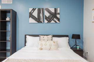 Spacious Guest Studio with Private Entry - Los Angeles - 9