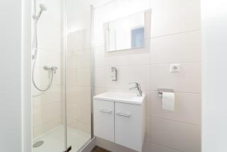 Monteurzimmer Berlin Pankow mit Dachterrasse - Nur 10 min. von der A10 - 3 Zimmer/ 7 Betten - Berlin - 1