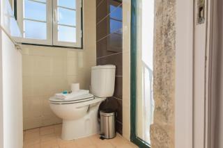 A Pearl in Grace Land - Lisbon - 5