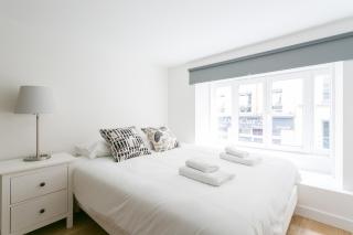 Lafayette Private Apartment - Paris - 8