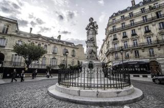 Lafayette Private Apartment - Paris - 9