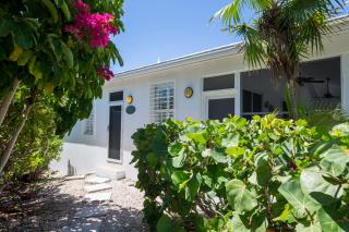 3 Bedroom Villas of Elephant Walk - Grace Bay - 8