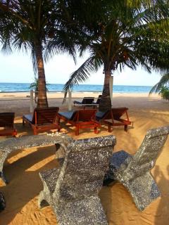 Beach Front Villa Nilaveli - 3