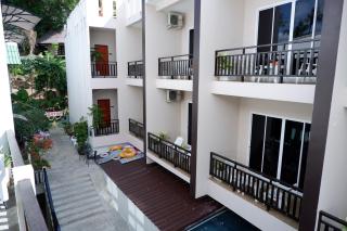 Kata Beachwalk Hotel and Bungalows - 4