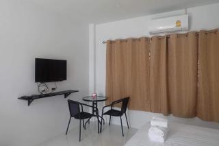 Airport Pearl Residence - Nai Yang Beach - 5