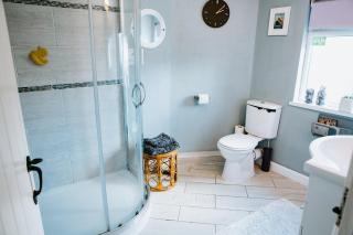 Hamilton Lodge - Cottage sleeps 8 - Fishguard - 5