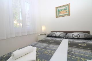 Apartment Viktorija with Terrace - Baška - 4