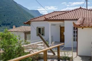 Ev Zin Mouria - Leonidio - 2