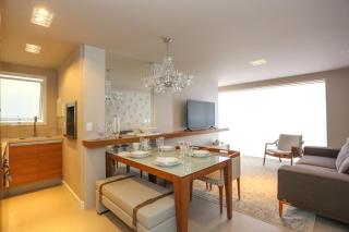 Apartamento com Piscina no Centro e a poucos metros do mar de Torres -RS - Torres - 0