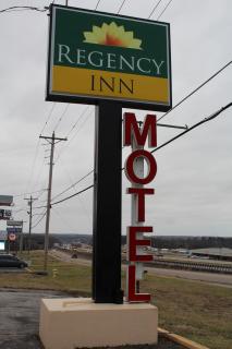 Regency Inn - Rolla - 2
