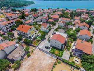 Apartments Katarina - Pirovac - 0