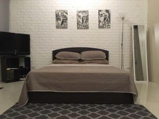 Modern Studio Unit at One Palm Tree Villas near NAIA & Resortsworld - Manila - 5