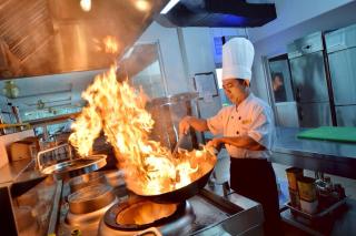 The New Atrium Hotel Yogyakarta - 1