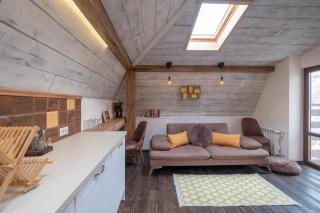 2-Bedroom Elegant Apartment in Mediterranean Style - 5