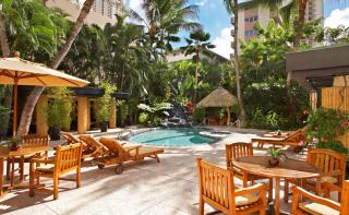 Castle Bamboo Waikīkī Hotel - Honolulu - 9