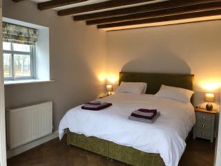 Nellies Shed, Wolds Way Holiday Cottages, 3 bed spacious cottage - Cottingham - 0