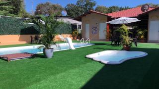 Roxy's Bed & Breakfast - Boca Chica - 1
