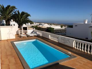 Casa tranquila con vistas en la colina de tías - Tías - 0