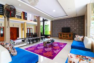 Ombey Guest House - Bogor - 9