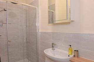 Jevington Gardens - Eastbourne - 5