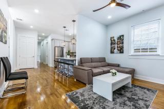 4BR Condo with Luxury Amenities - New Orleans - 0