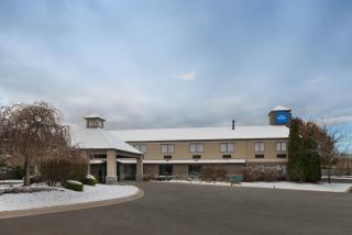 Baymont by Wyndham Belleville Airport Area Free Airport Shuttle - Belleville - 7