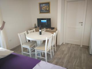 Adriatic - Apartment with jacuzzi - Sobra - 2