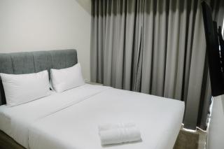2BR Deluxe and Modern Menteng Park Apartment By Travelio - Jacarta - 4