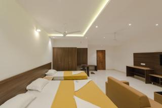 Hotel Karuna Residency - Mangalore - 4