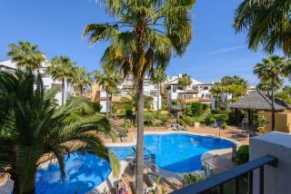 Cubo's Firstline Marbella Luxury Apartment Parking - Marbella - 9
