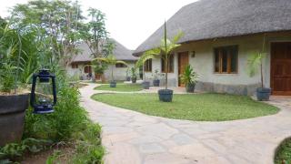 Wild Dogs Lodge - Lusaka - 1