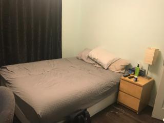 Ranny's Private Rooms - Calgary - 6