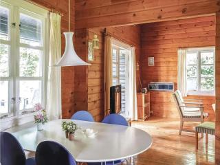 Two-Bedroom Holiday Home In Krusa - Kruså - 1