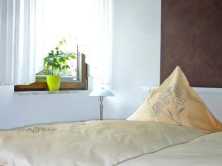 Hotel Alt Cues - 3