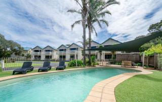 Boathouse Resort Studios and Suites - Blairgowrie - 0