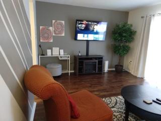 Exclusive Townhome - Central Raleigh Location - Raleigh - 3