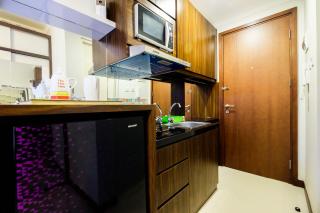 New Elegant Studio Signature Park Grande Apartment By Travelio - Jakarta - 6