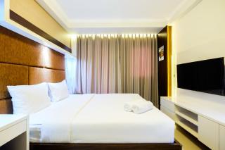 New Elegant Studio Signature Park Grande Apartment By Travelio - Jakarta - 4