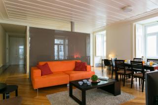 JOIVY Elegant 2BR Apt with workspace nearby Baixa-Chiado subway - Lisbon - 8