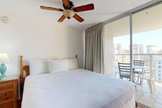 Island Colony Suites - Honolulu - 4