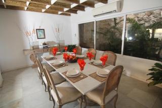 Maravillosa casa con 7 habitaciones, acceso directo a playa pichilingue, bahía de puerto marqués, zona diamante Acapulco - Acapulco - 1