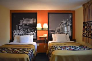 Super 8 by Wyndham Atlantic City - Atlantic City - 2