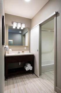 StoneHill Lawrence, Trademark Collection by Wyndham - Lawrence - 3