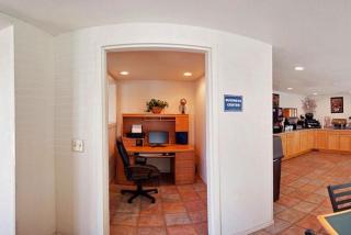 Best Western El Rancho Palacio - 8