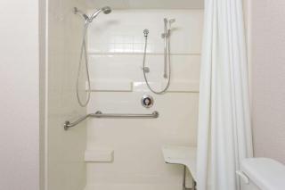 Ramada by Wyndham Triangle/Quantico - Triangle - 1