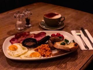 Fox and Anchor - Londra - 9