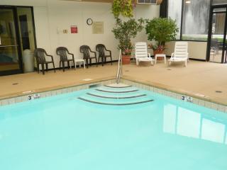Capital Plaza Hotel - Frankfort - 9