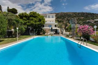 Beautiful, Private Villa by the Sea - Aghia Marina - 1