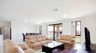 Jindabyne Executive - 5