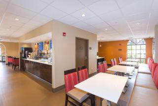 Baymont by Wyndham Bonita Springs - Bonita Springs - 7